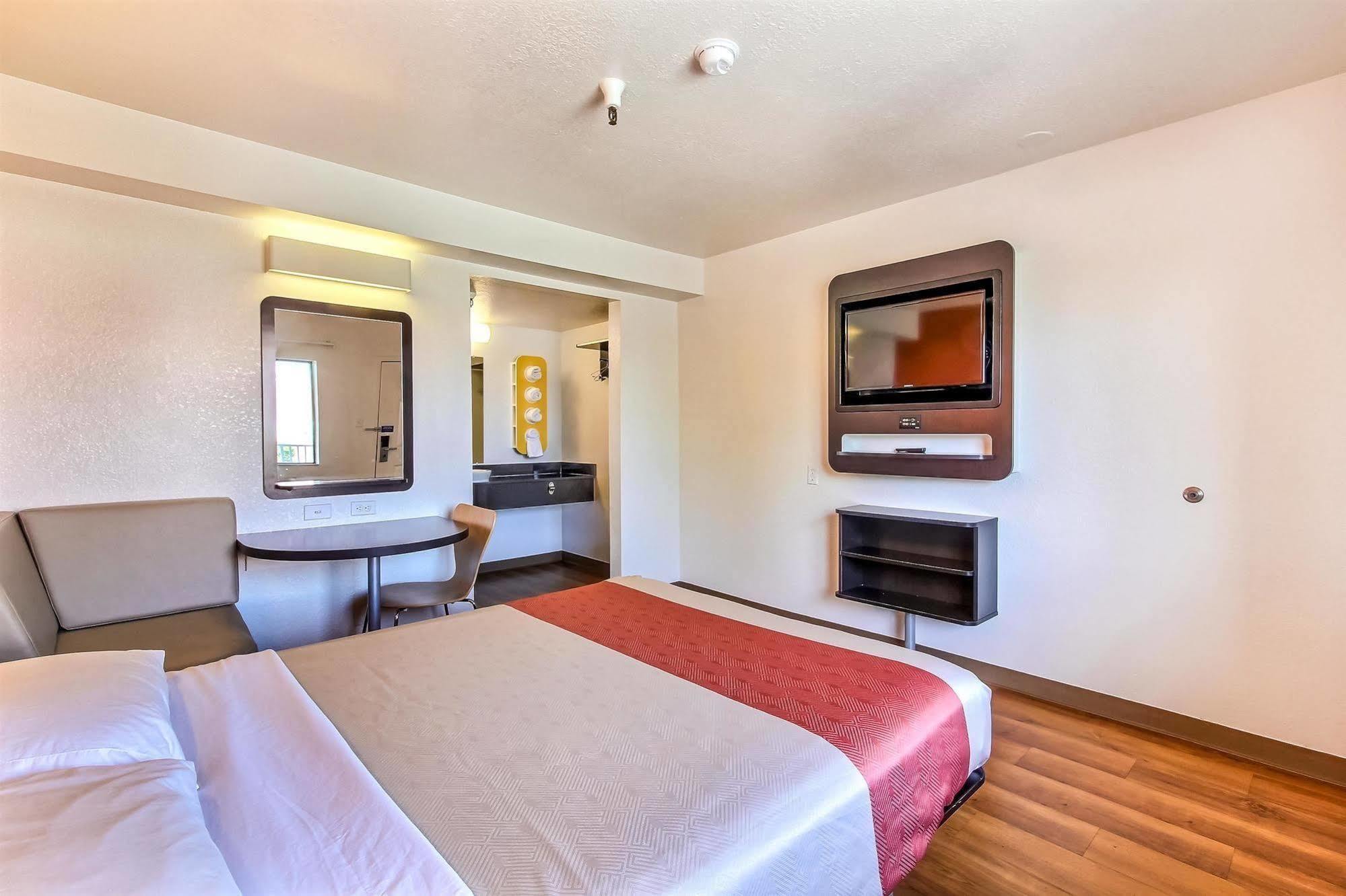 Motel 6-Watsonville, Ca - Monterey Area Екстер'єр фото