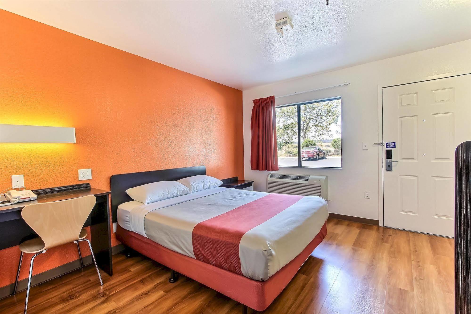 Motel 6-Watsonville, Ca - Monterey Area Екстер'єр фото